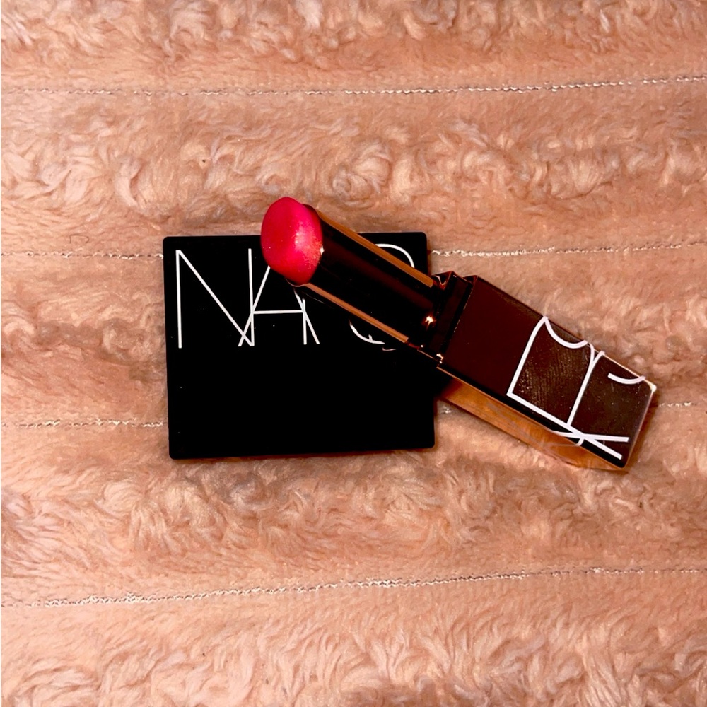 NARS Soft Matte Complexion Concealer 6.2g- NARS Eyeshadow and NARS Lipstick